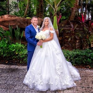 Demetrios Anastasia Dress- Ivory Strap or off shoulder Ballgown Wedding Dress